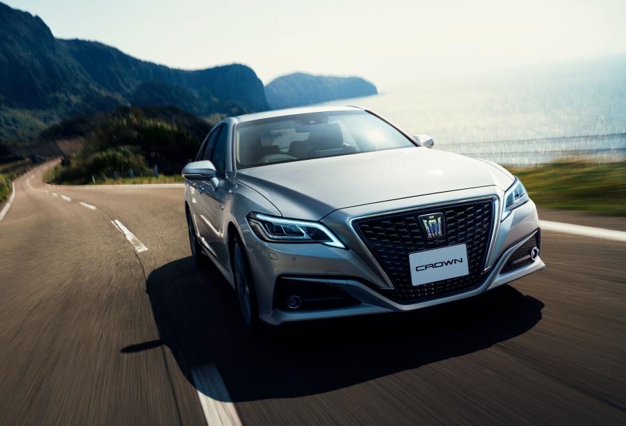  Toyota Crown G-Executive 2018 года  (фото 2 из 3)